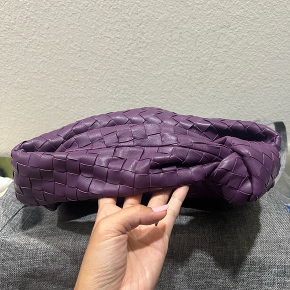 Bottega Veneta Purple Intrecciato Small Jodie Leather Hobo Bag - Picture 4 of 8